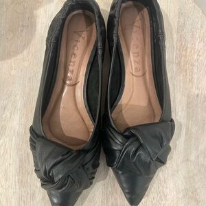 Vicenza Black Women's Flats